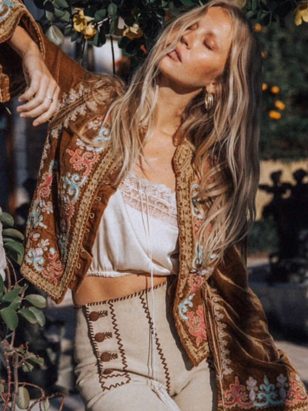 🌼CU Revolution Embroidered Velvet Jacket - Picture 2 of 8